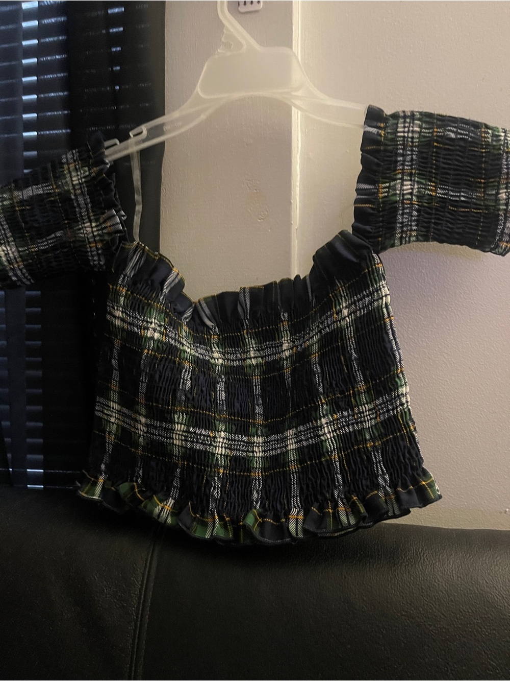 Blue Blush Smocked Plaid Off-Shoulder Crop Top Navy Green Yellow Sz Medium NWOT